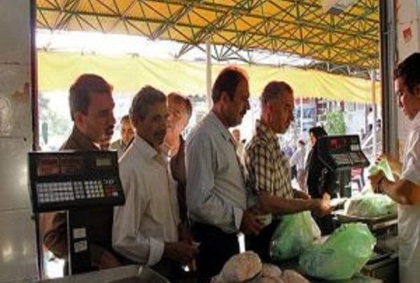 توزیع مرغ منجمد دولتی با قیمت ۶۹۰۰ تومان در ریگان