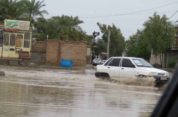 سیلاب راه ارتباطی ۴۳ روستای ریگان را قطع کرد