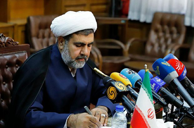 پیام نماینده شرق استان و رئیس کمیسیون قضائی و حقوقی مجلس شورای اسلامی به مناسبت ۱۳ آبان