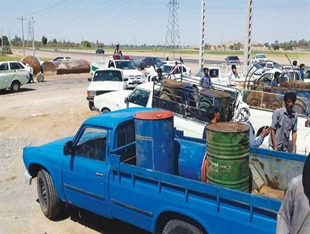 حادثه سراوان؛ از جنجال قاچاقچیان تا موج سواری رسانههای معاند/ طرح «رزاق» چرا به مذاق برخی خوش نیامد؟ حادثه سراوان؛ از جنجال قاچاقچیان تا موج سواری رسانههای معاند/ طرح «رزاق» چرا به مذاق برخی خوش نیامد؟