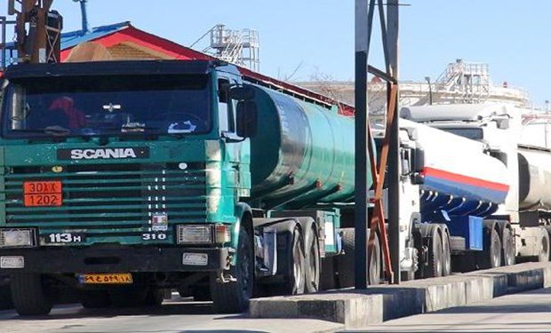 بنزین تانکرهای سوخت‌رسان کرمان غیب می‌شوند
